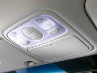 Interieur_Kia-Carrens_28