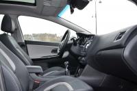 Interieur_Kia-Cee-d-CRDi-Premium_16