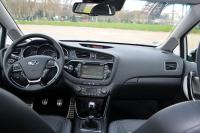 Interieur_Kia-Cee-d-CRDi-Premium_15
                                                        width=