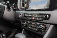 Interieur_Kia-Niro-Hybrid-2016_18