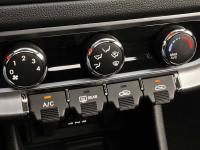 Interieur_Kia-Rio-2011_20