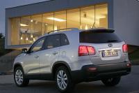 Exterieur_Kia-Sorento-2010_15