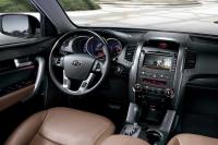 Interieur_Kia-Sorento-2010_16