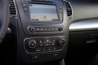 Interieur_Kia-Sorento-2013_28