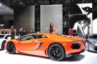 Exterieur_Lamborghini-Aventador_10
                                                        width=