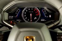 Interieur_Lamborghini-Huracan-2014_14