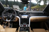 Interieur_Lamborghini-Urus-2018_30
                                                        width=