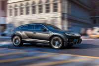 Exterieur_Lamborghini-Urus_10
                                                        width=