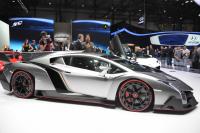 Exterieur_Lamborghini-Veneno-2013_13
                                                        width=