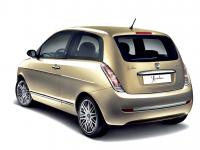 Exterieur_Lancia-Ypsilon_1
                                                        width=