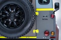 Exterieur_Land-Rover-PaulSmith-Defender_3
                                                        width=