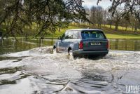 Exterieur_Land-Rover-Range-Rover-P400e_18
                                                        width=