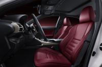 Interieur_Lexus-IS-2013_10