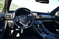 Interieur_Lexus-IS-300h-Hybride_37
                                                        width=