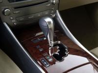 Interieur_Lexus-IS_64
                                                        width=