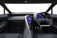 Interieur_Lexus-LF-Xh_9