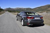 Exterieur_Lexus-LS-600H_8
                                                        width=