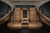 Interieur_Lexus-LS-600H_19