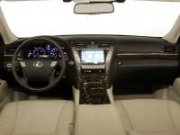 Interieur_Lexus-LS_27