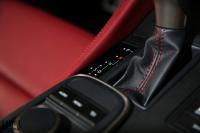 Interieur_Lexus-RC-300h_37