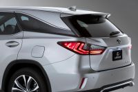 Exterieur_Lexus-RX-L_10
                                                        width=