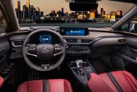 Interieur_Lexus-UX_25