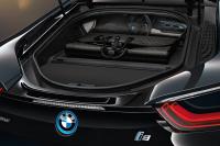 Exterieur_LifeStyle-Bagage-Louis-Vuitton-Bmw-i8_3