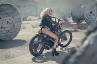 Exterieur_LifeStyle-Calendrier-Miss-Tuning-2014_7