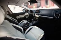 Interieur_Mazda-3-berline_23