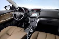 Interieur_Mazda-6-2010_20
                                                        width=