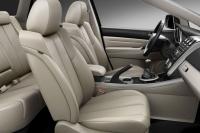 Interieur_Mazda-CX-7-2010_23