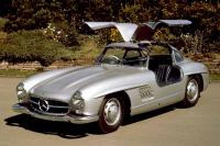 Exterieur_Mercedes-300-SL-Gullwing-1954_16