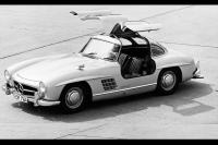 Exterieur_Mercedes-300-SL-Gullwing-1954_11