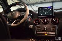 Interieur_Mercedes-A-45AMG-4MATIC_25
                                                        width=