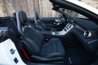 Interieur_Mercedes-AMG-C-43-Cabriolet_25
                                                        width=