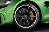 Exterieur_Mercedes-AMG-GT-R_19
                                                        width=