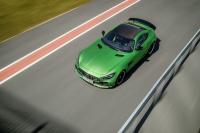 Exterieur_Mercedes-AMG-GT-R_16
                                                        width=