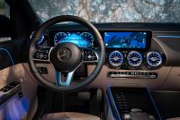 Interieur_Mercedes-B-200_25
                                                        width=