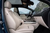 Interieur_Mercedes-B-200_27
                                                        width=