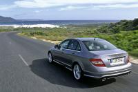 Exterieur_Mercedes-C_25
                                                        width=