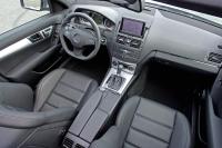 Interieur_Mercedes-C_51
                                                        width=