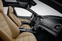 Interieur_Mercedes-C63-AMG-Break_11
                                                        width=