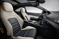 Interieur_Mercedes-C63-AMG-Coupe_26