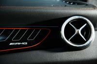 Interieur_Mercedes-CLA-45-AMG-Shooting-Brake_34
                                                        width=