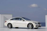 Exterieur_Mercedes-Class-E-2009-Coupe_3
                                                        width=