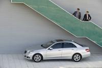 Exterieur_Mercedes-Class-E-2009_8
                                                        width=