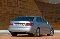 Exterieur_Mercedes-Class-E-2009_9
                                                        width=