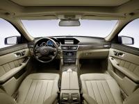 Interieur_Mercedes-Class-E-2009_39