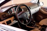 Interieur_Mercedes-Classe-B-2009_32