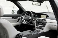 Interieur_Mercedes-Classe-C-2011_26